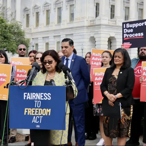 La legisladora Norma Torres, originaria de Guatemala, presentó hoy la Ley de Equidad para la Libertad. ,N.Torres/X