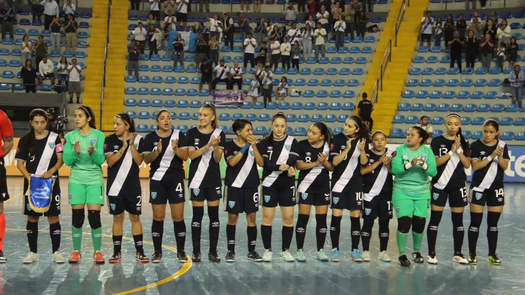 Premundial de Futsal: Panamá-Guatemala  | Alex Meoño 