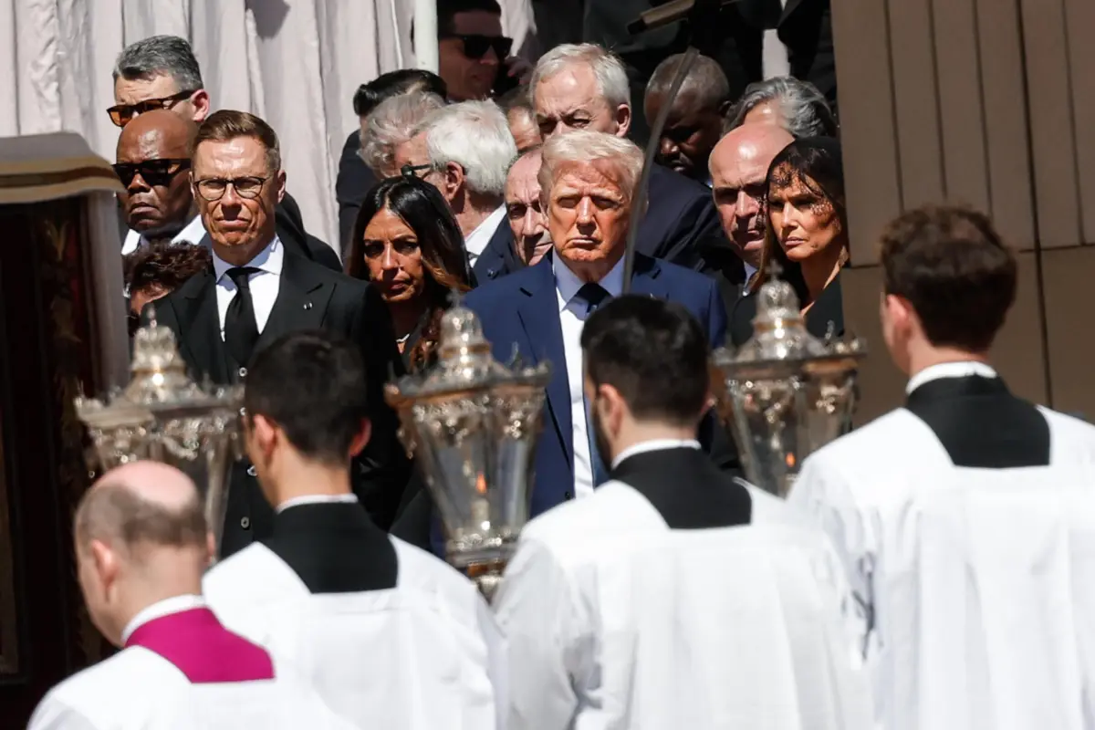 Donald Trump en la Plaza de San Pedro., Foto EFE