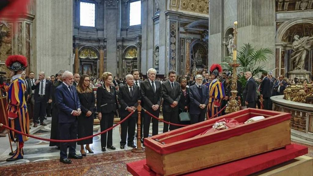 El funeral del papa Francisco: un histórico adiós en imágenes | EFE