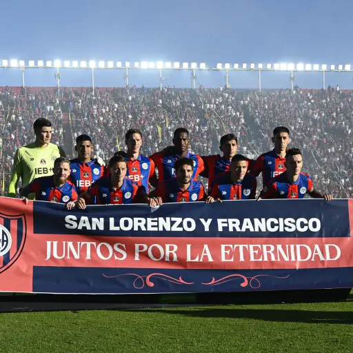San Lorenzo homenajea al papa Francisco 