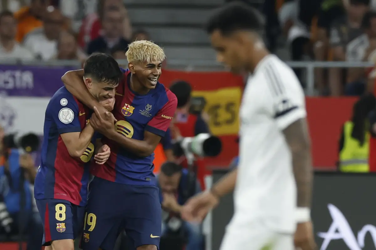 Celebración de Pedri ante el Real Madrid - EFE