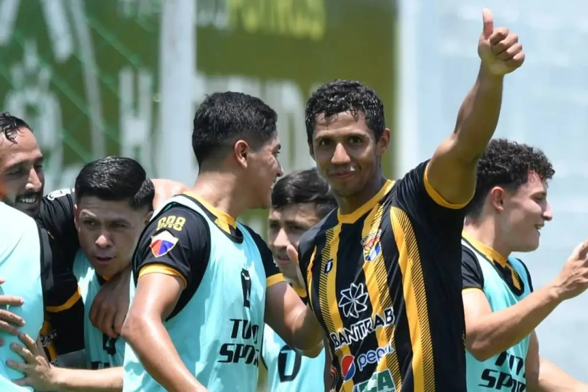 Aurora F. C. completa el grupo de los cuatro mejores del Clausura 2025 de la Primera División 
