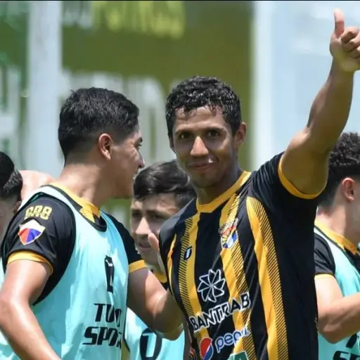 Aurora F. C. completa el grupo de los cuatro mejores del Clausura 2025 de la Primera División 