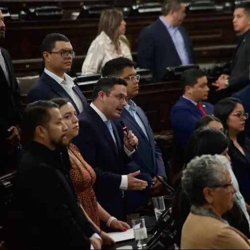 El diputado Samuel Pérez tomó la palabra durante la sesión plenaria de este jueves. ,Omar Solís/Emisoras Unidas