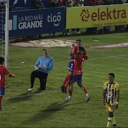 Celebración de Xelajú MC ante Cobán Imperial - Willber Colloy