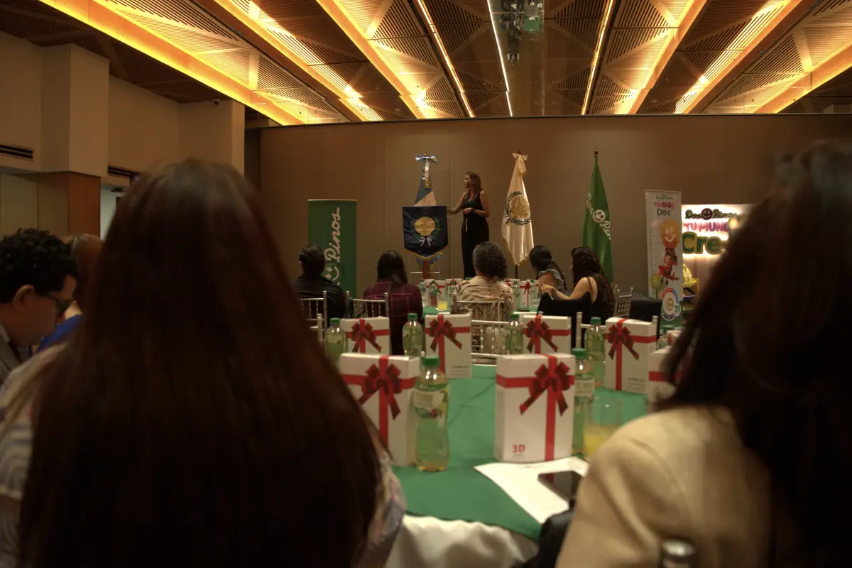 En el marco de la sesión mensual de Educación Médica Continua de la Asociación de Pediatría de Guatemala (ASOPEDIA), y con el respaldo de la Cooperativa Dos Pinos, se llevó a cabo la conferencia “Impacto de los nutrientes en niños de 1 a 3 años”., Emisoras Unidas