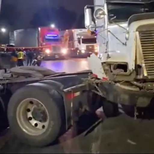 Los cabezales quedaron bloqueando el tránsito. ,PMT de Villa Nueva