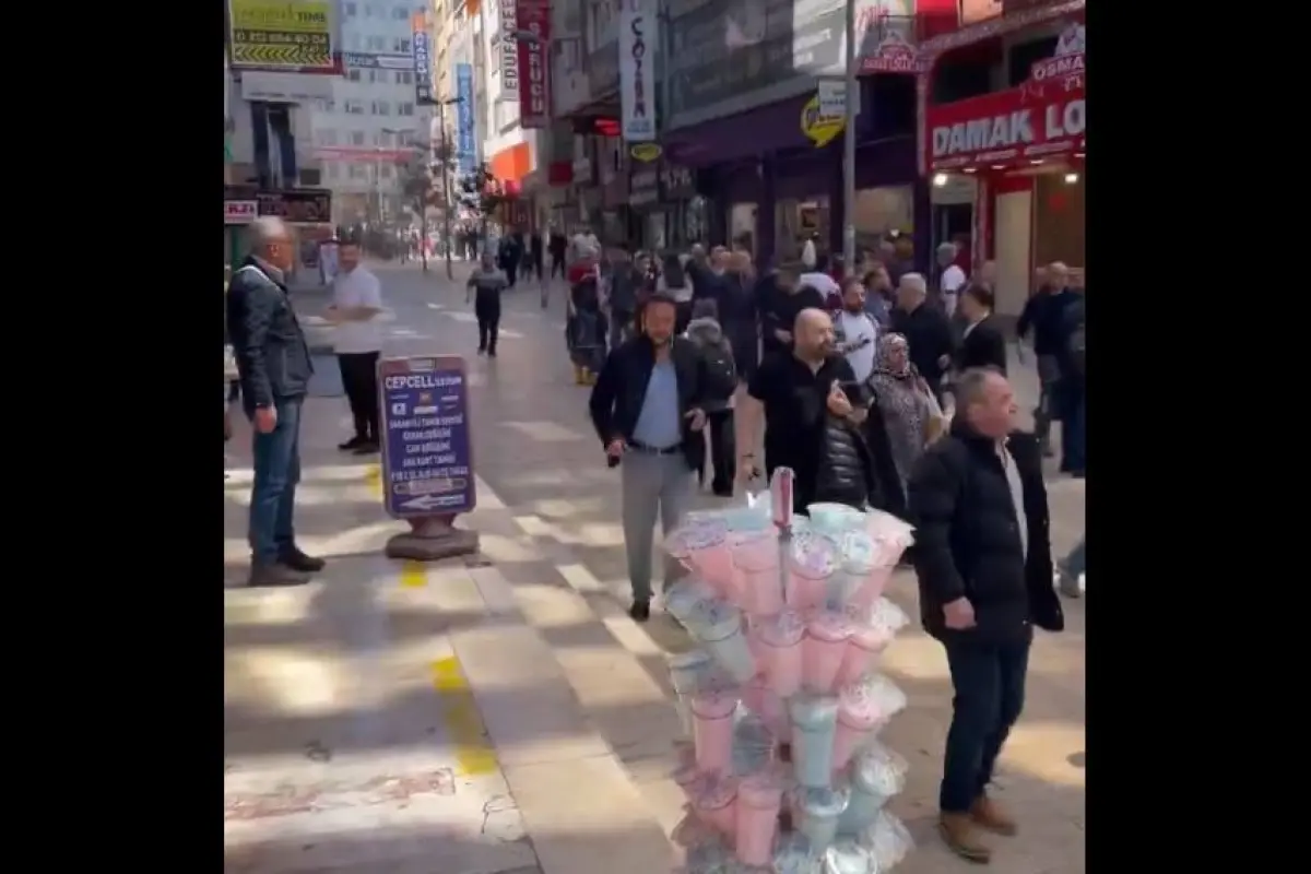 Sismo en Estambul, Turquía, 25 de abril de 2025, Captura de pantalla de la red social X