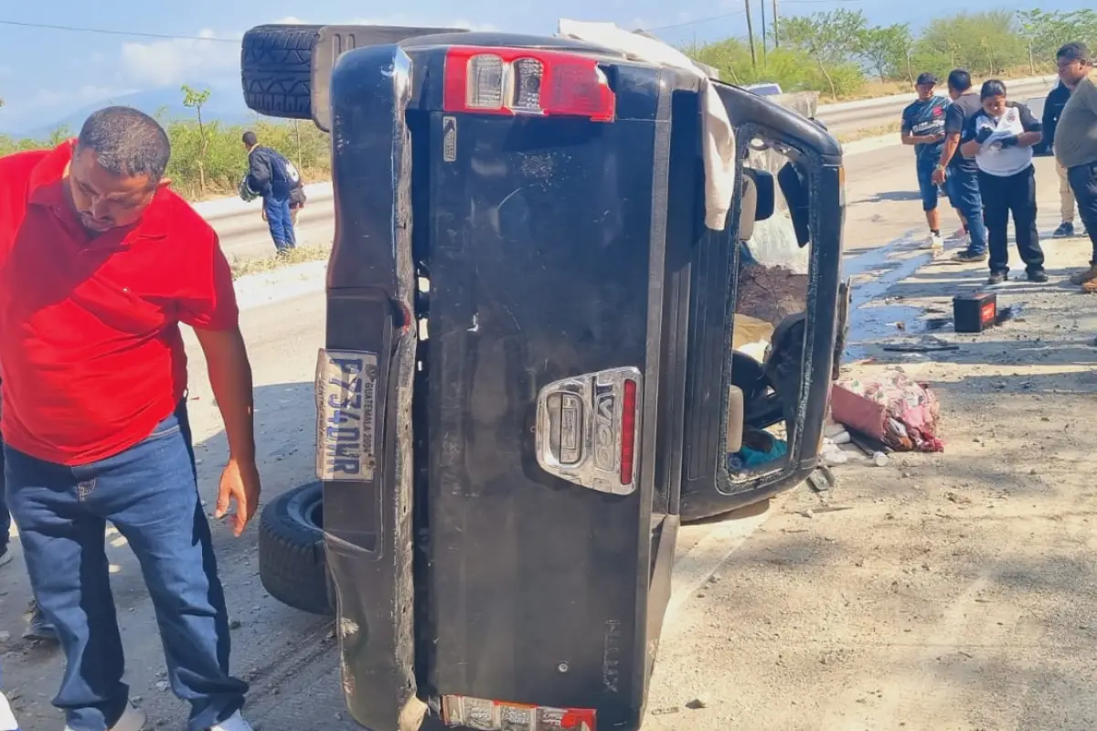 Bomberos Voluntarios reportaron el traslado de por lo menos 15 heridos., Bomberos Voluntarios. 