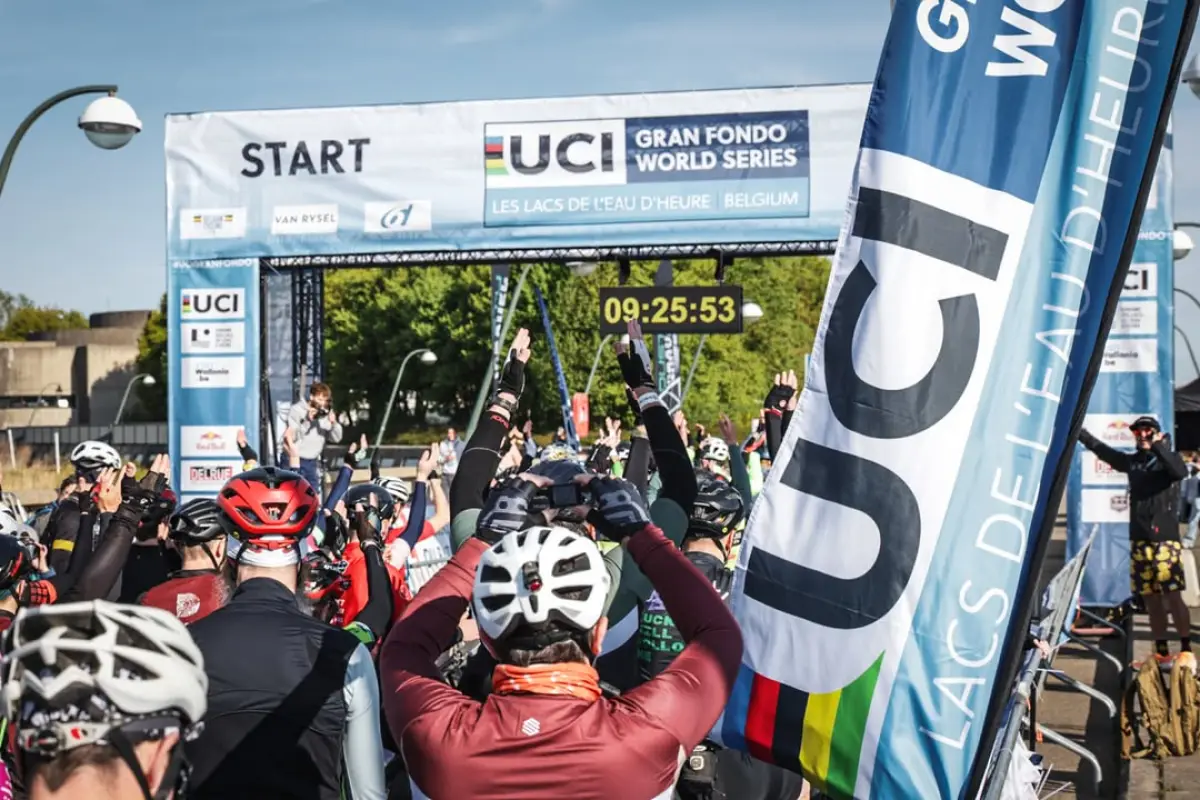 Más de 40 ciclistas heridos en una carrera en Bélgica - instagram granfondo_belgium