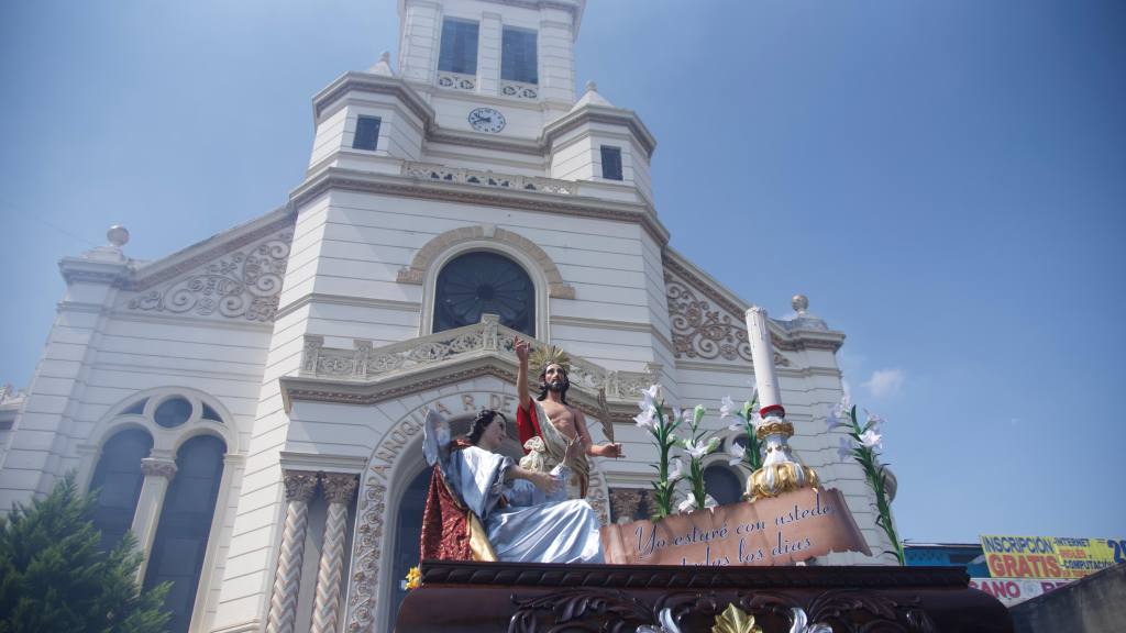 Celebran a Jesús Resucitado en el templo de El Calvario | Omar Solís