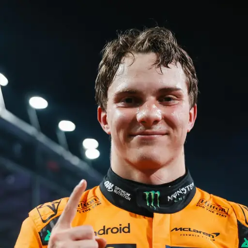 Oscar Piastri conquista Arabia Saudita y se convierte en el nuevo líder del Mundial de Fórmula 1 - McLaren