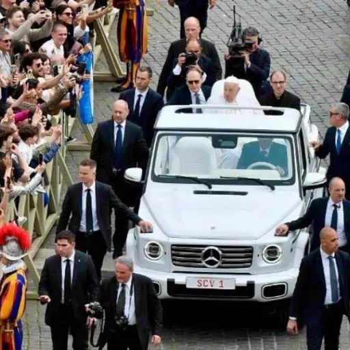 Papa Francisco ,Redes sociales Papa Francisco