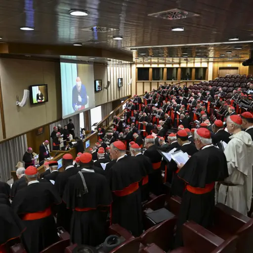 El Vaticano confirma cuándo iniciará el cónclave para elegir al nuevo Papa ,EFE