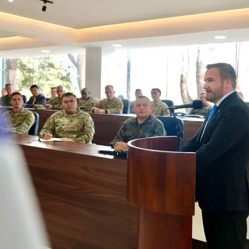 El embajador de los Estados Unidos en Guatemala, Tobin Bradley, explica el incidente. ,Juan Carlos Chanta/EU