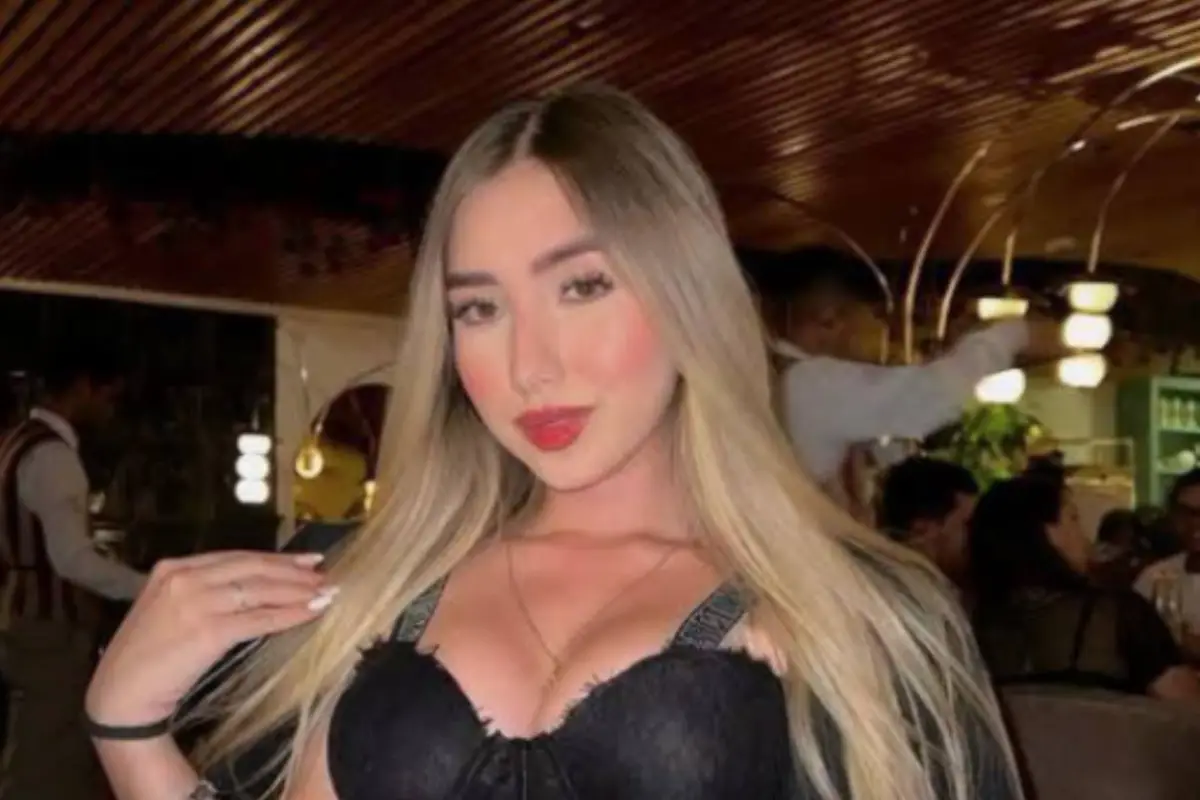 Estudiante de periodismo abre la puerta por un supuesto regalo y es asesinada., Redes sociales