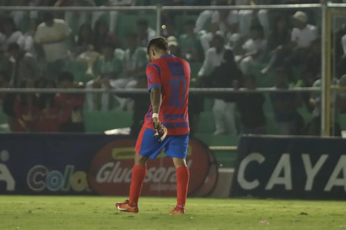 Pedro Altán fue expulsado en la final de ida del Clausura 2025 y no estará en el partido más importante 