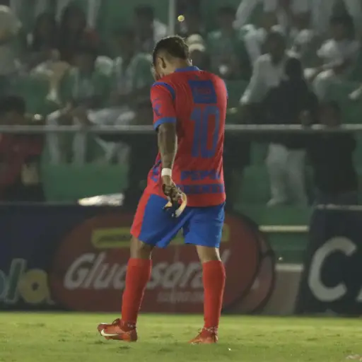 Pedro Altán fue expulsado en la final de ida del Clausura 2025 y no estará en el partido más importante 