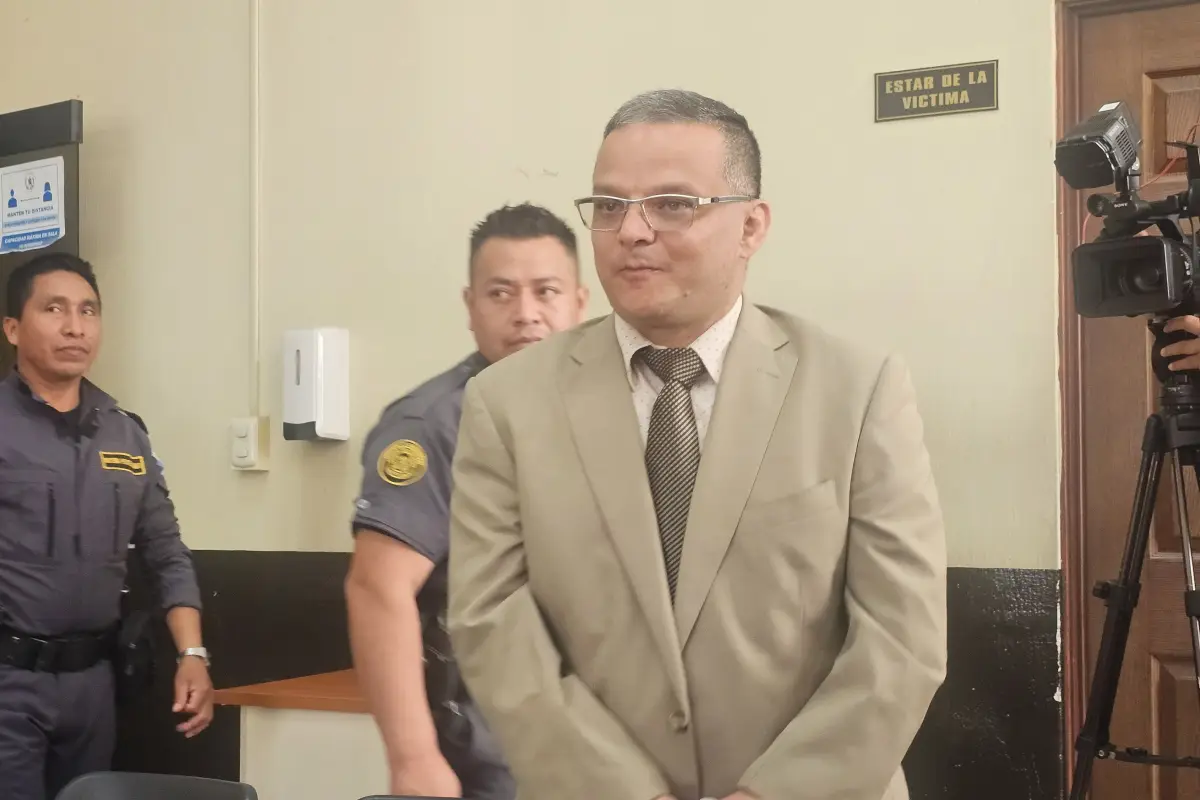 El abogado Roberto Sánchez, implicado en el caso Odebrecht, en la torre de tribunales., Ángel Oliva/EU