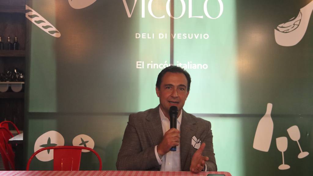Vicolo di Vesubio  | Alejandro Meoño 
