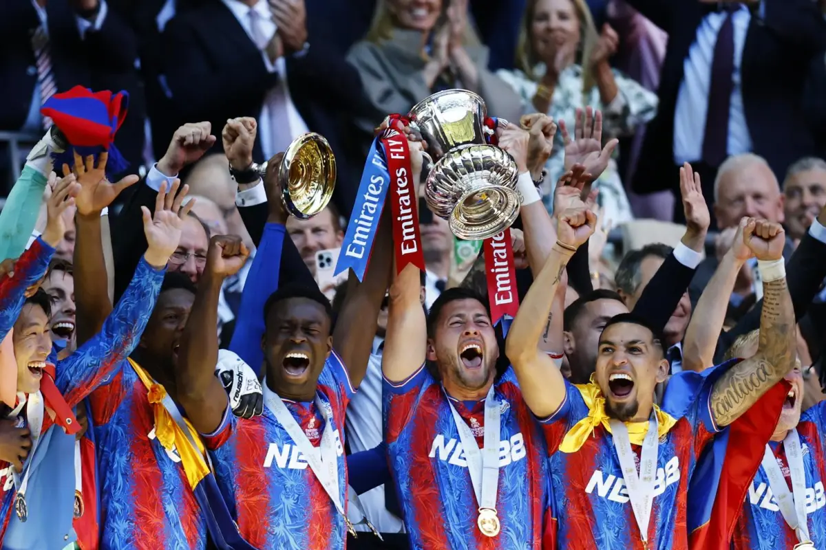 Crystal Palace conquista la FA Cup 2025 tras derrotar al Manchester City - EFE