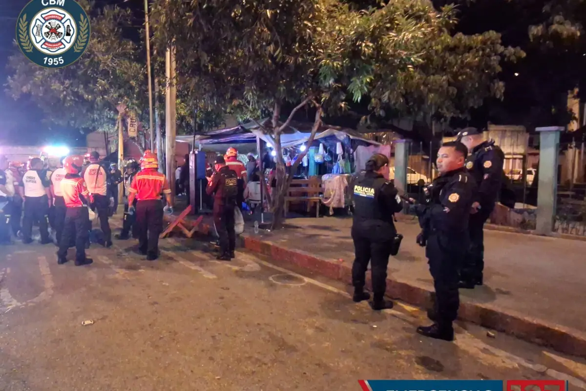 Bomberos reportaron la muerte de dos personas en zona 6, Foto Bomberos Municipales