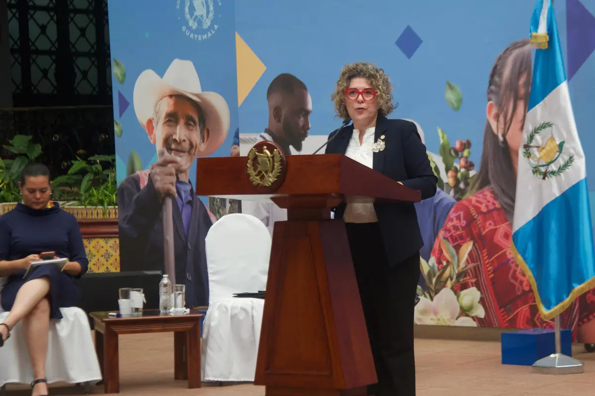 La ministra de Economía, Gabriela García, durante una conferencia de prensa en el Palacio Nacional., Omar Solís/Emisoras Unidas