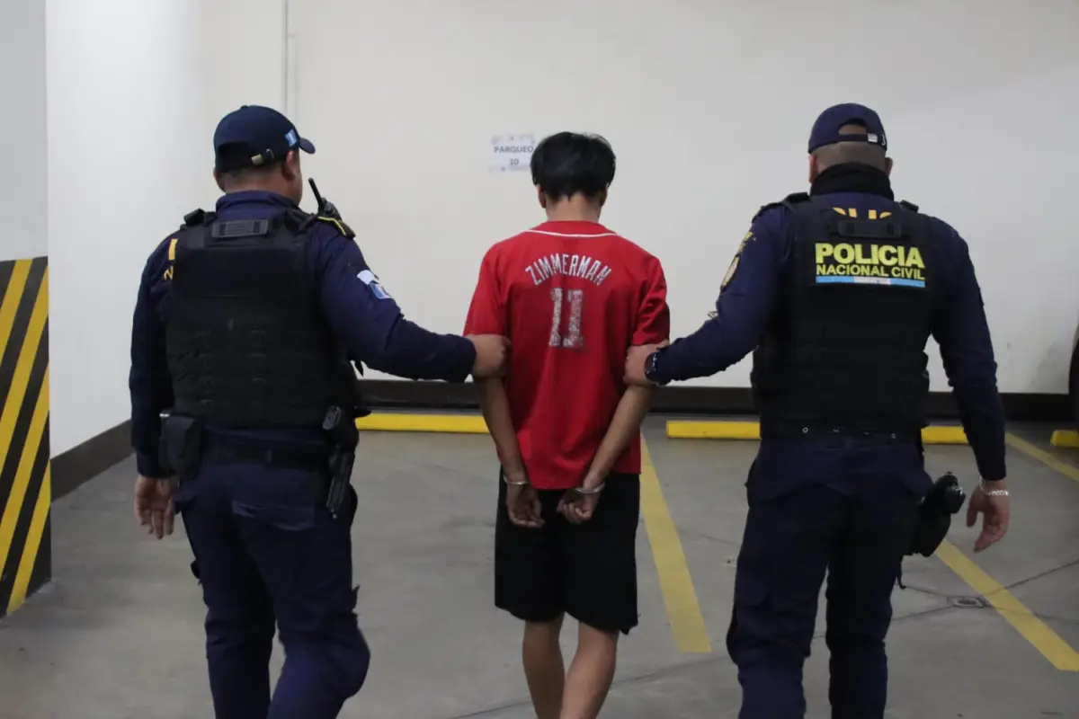 El sospechoso fue trasladado a la Torre de Tribunales., PNC