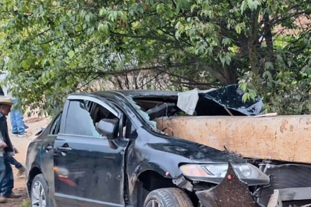 Automovilista descontrolado es captado en video en carretera, Redes sociales