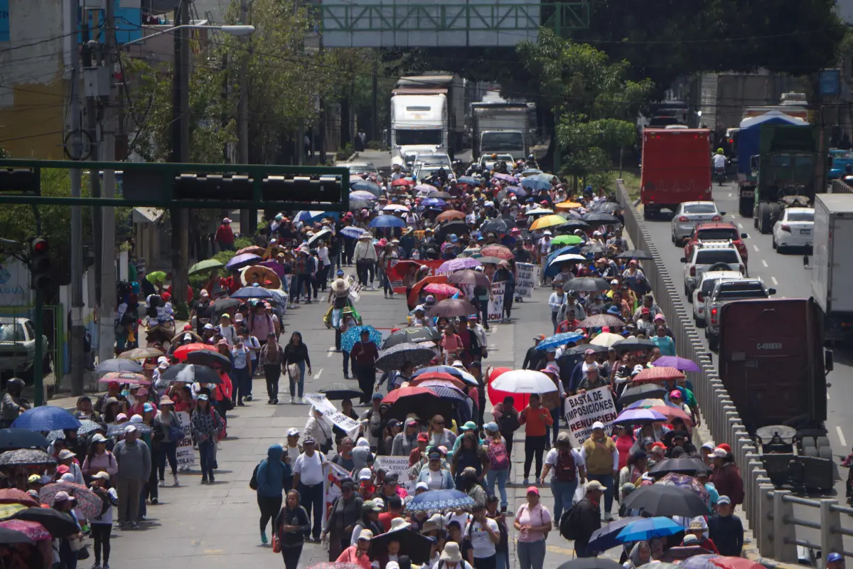 Una manifestación del magisterio en la Ciudad de Guatemala., archivo: Omar Solís/Emisoras Unidas