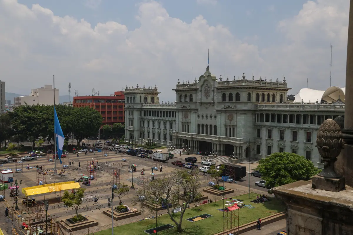 Fotografía de archivo en donde se ve el centro de Ciudad de Guatemala (Guatemala),  EFE/ Mariano Macz
