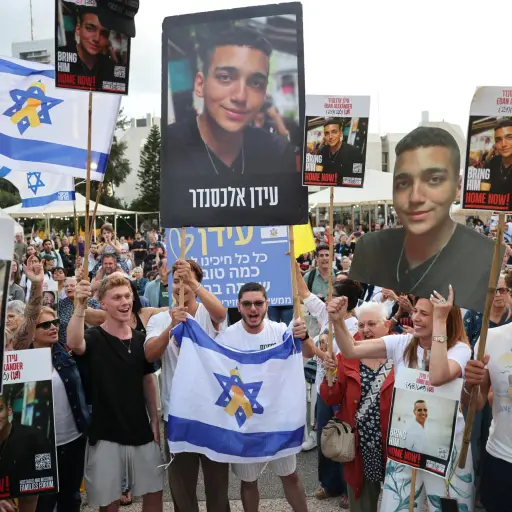 Hamás libera a rehén estadounidense, Edan Alexander ,EFE