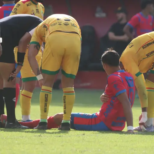 José Martínez salió lesionado en el partido ante el Deportivo Marquense - Alex Meoño