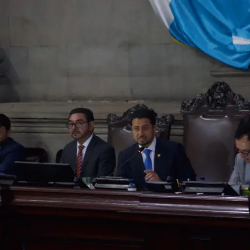 Integrantes de la junta directiva durante la sesión plenaria de este martes 13 de mayo. ,Omar Solís/Emisoras Unidas