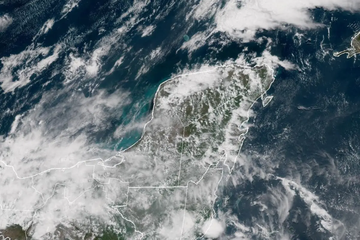 Según el Insivumeh, el frente frío se aproxima por la península de Yucatán., GOES
