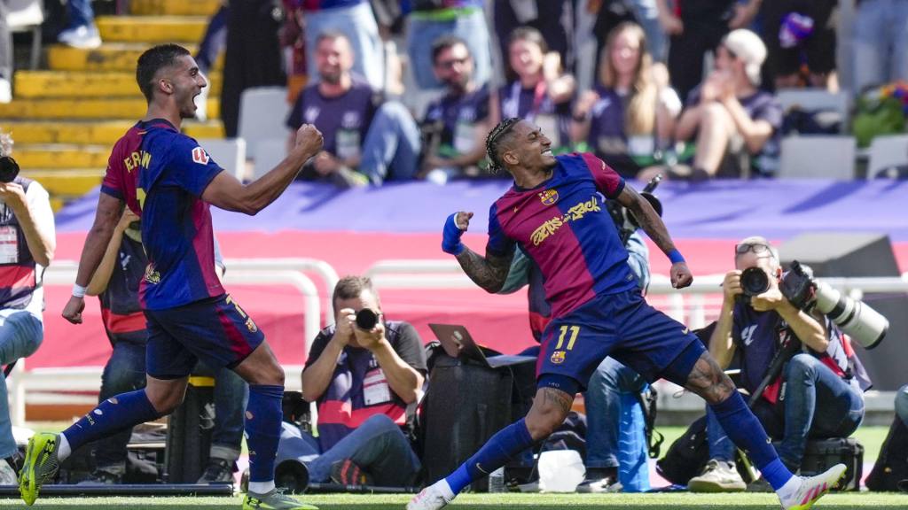 Partido entre Barcelona y Real Madrid por la jornada 35 de La Liga española | EFE