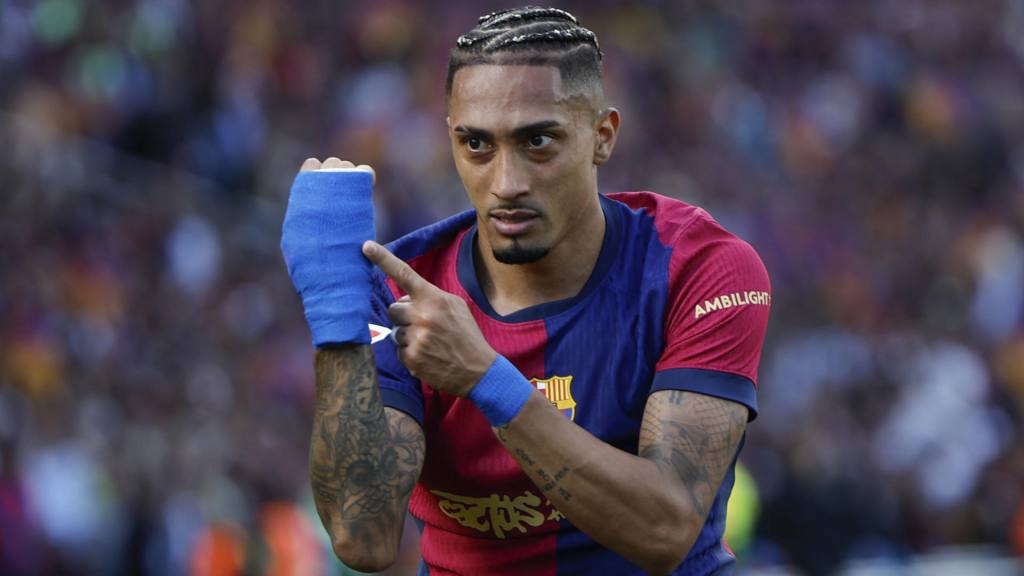 Partido entre Barcelona y Real Madrid por la jornada 35 de La Liga española | EFE