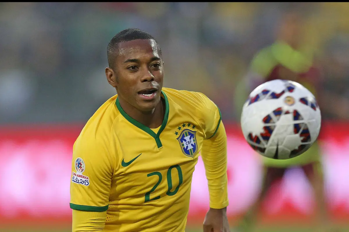 Tribunal niega reducción de condena a Robinho - CBF