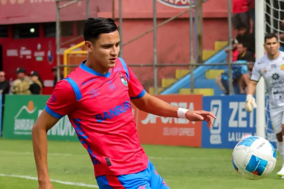 José Carlos Martínez agradeció a la afición el apoyo tras su lesión 
