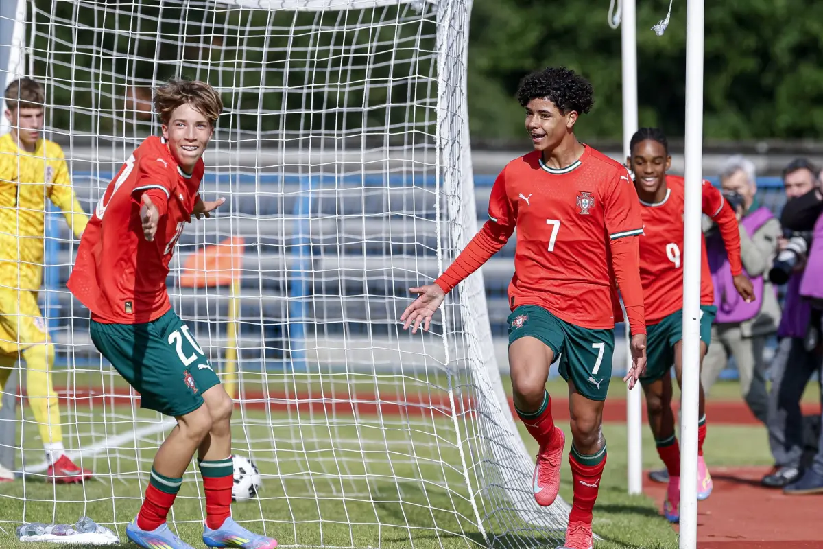 Cristiano Ronaldo Jr se luce con doblete en título de Portugal Sub-15 - Cabine Desportiva