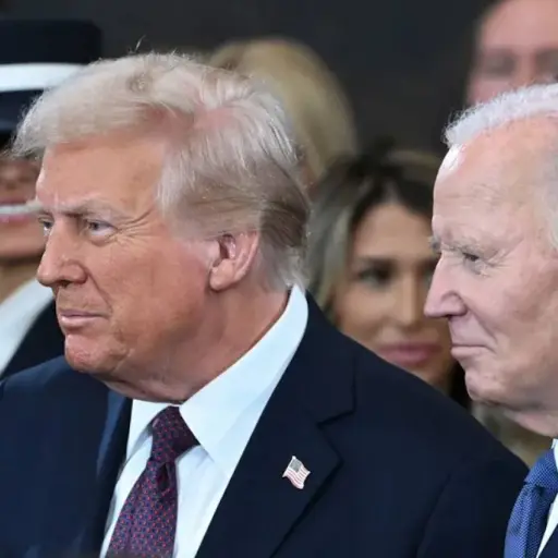 Trump junto a Biden.  ,EFE.