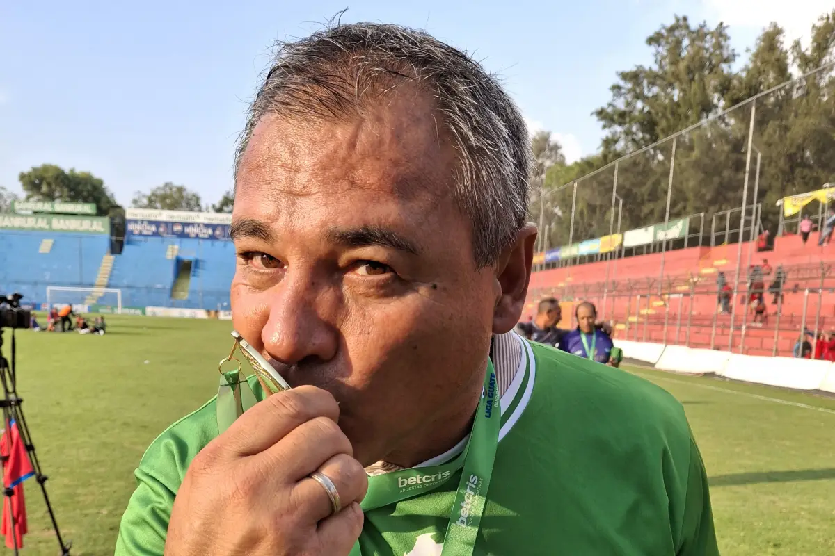 Mauricio Tapia llegó a cuatro títulos con Antigua GFC - Alex Meoño