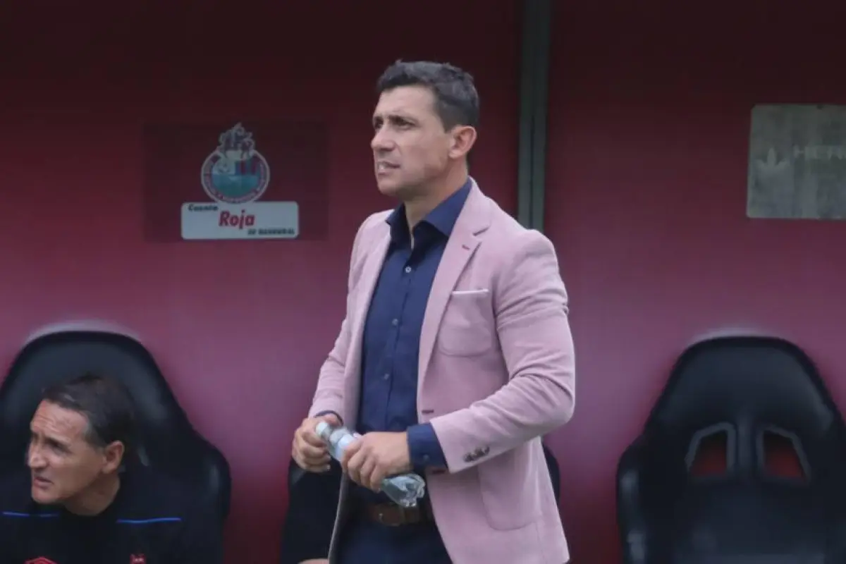 Sebastián Bini técnico de Municipal en el ojo del huracán tras perder la final 