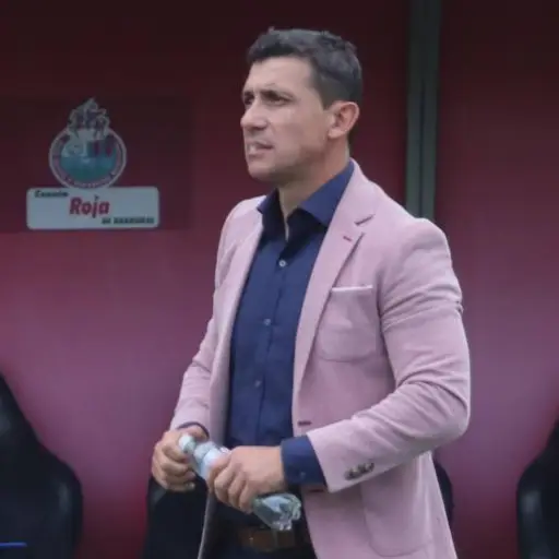 Sebastián Bini técnico de Municipal en el ojo del huracán tras perder la final 