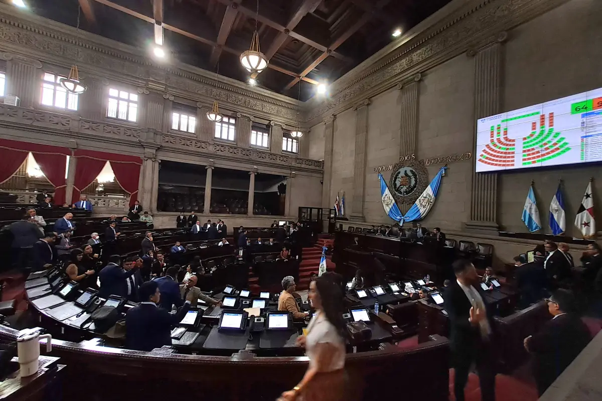 Se señalaron diferencias entre la cifra reflejada en el tablero y la asistencia real de diputados al hemiciclo., Omar Solís/Emisoras Unidas