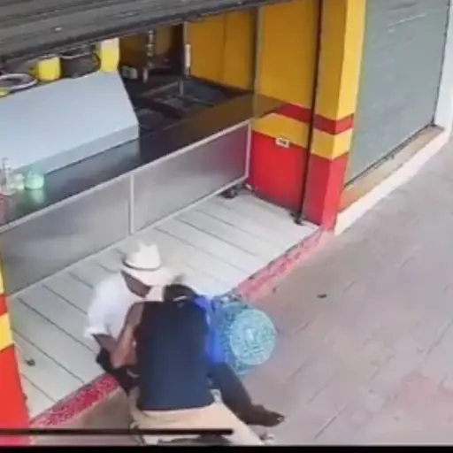Asaltan a vendedor de la tercera edad en Esquipulas. ,Captura de pantalla video X.