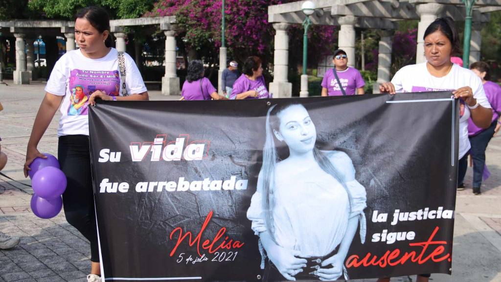 Marchan para pedir justicia por la muerte de Melissa Palacios  | Álex Meoño