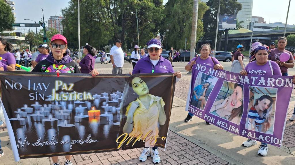 Marchan para pedir justicia por la muerte de Melissa Palacios | Álex Meoño