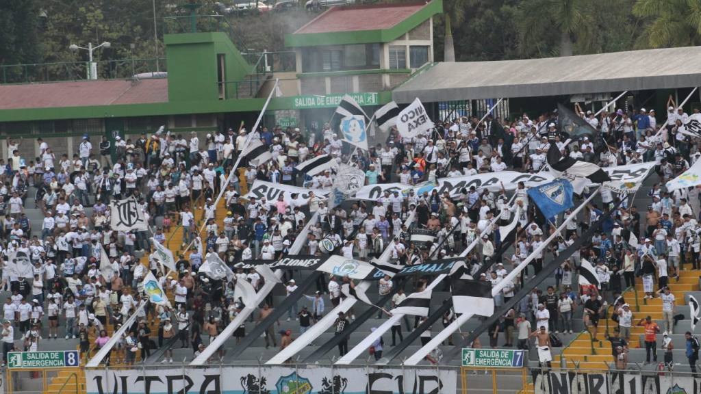 clausura-2025-comunicaciones-marquense(7) | Christoper Chang